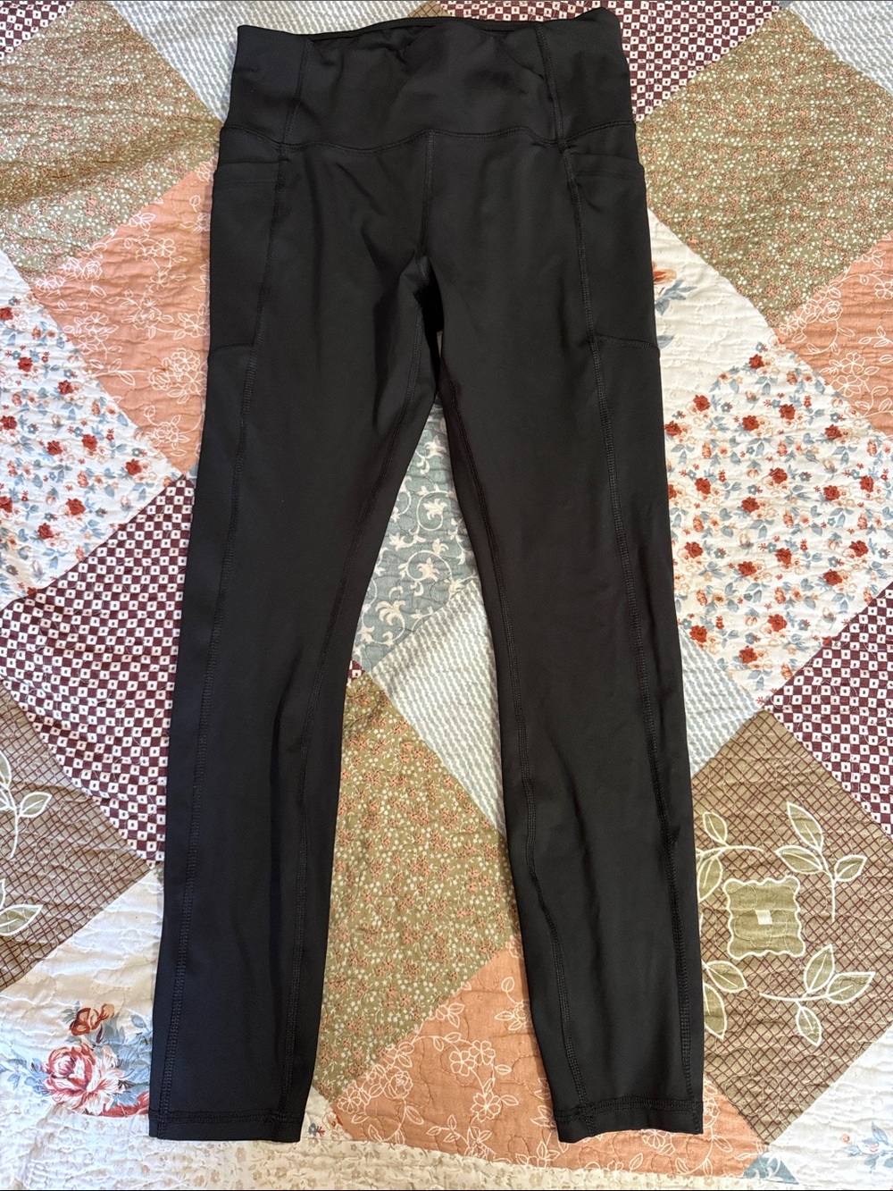 Avia women’s black athletic leggings size small